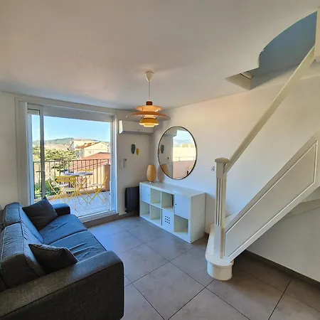 Апартаменты Duplex Contemporain, Climatisation A Deux Pas De La Ла-Сейн-сюр-Мер